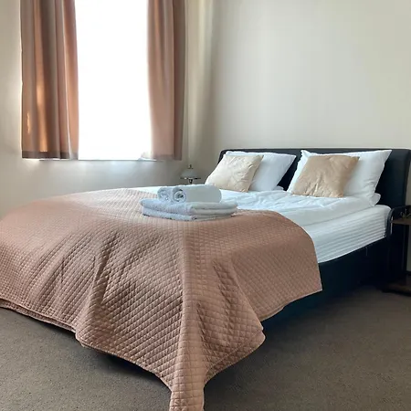 Domingo Elegant Old Town Aparthotel