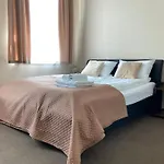 Domingo Elegant Old Town Apart-hotel
